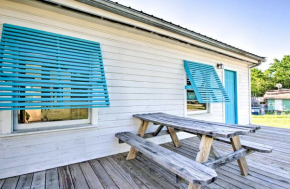 Cozy Henderson Hideaway Fish, Hike, and Boat!